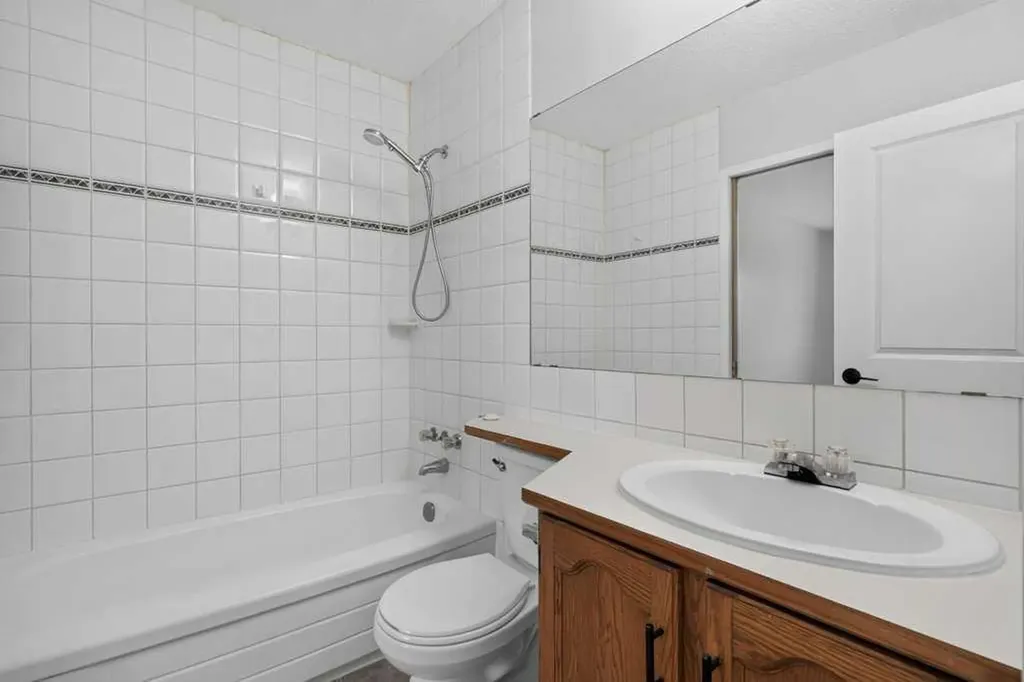 44 Falshire Close NE Calgary AB T3J 3A1