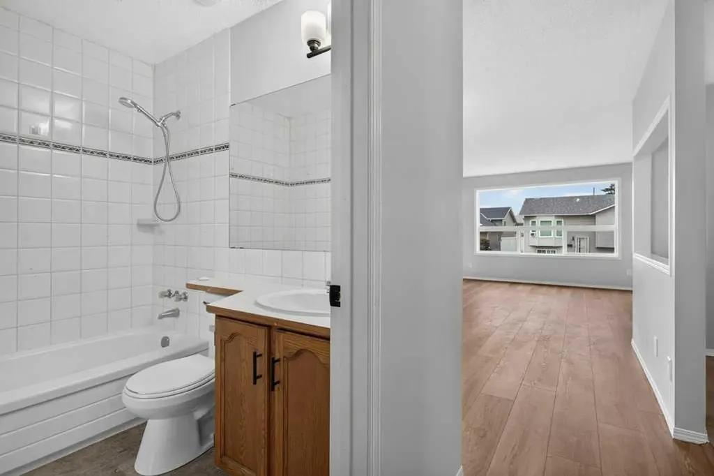 44 Falshire Close NE Calgary AB T3J 3A1