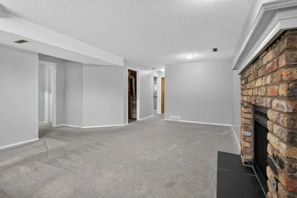 44 Falshire Close NE Calgary AB T3J 3A1
