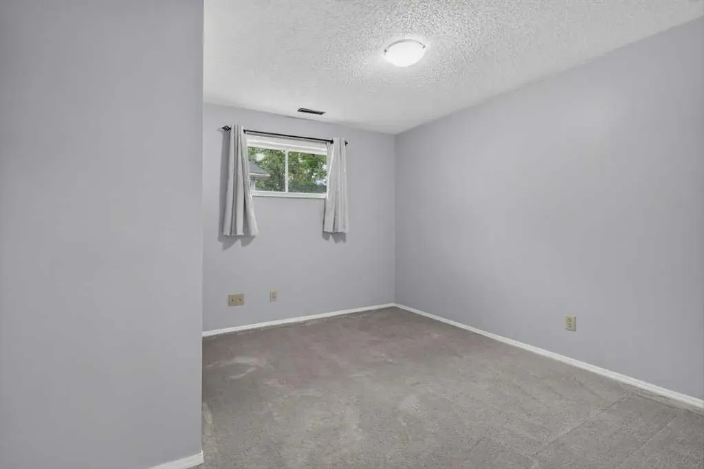 44 Falshire Close NE Calgary AB T3J 3A1