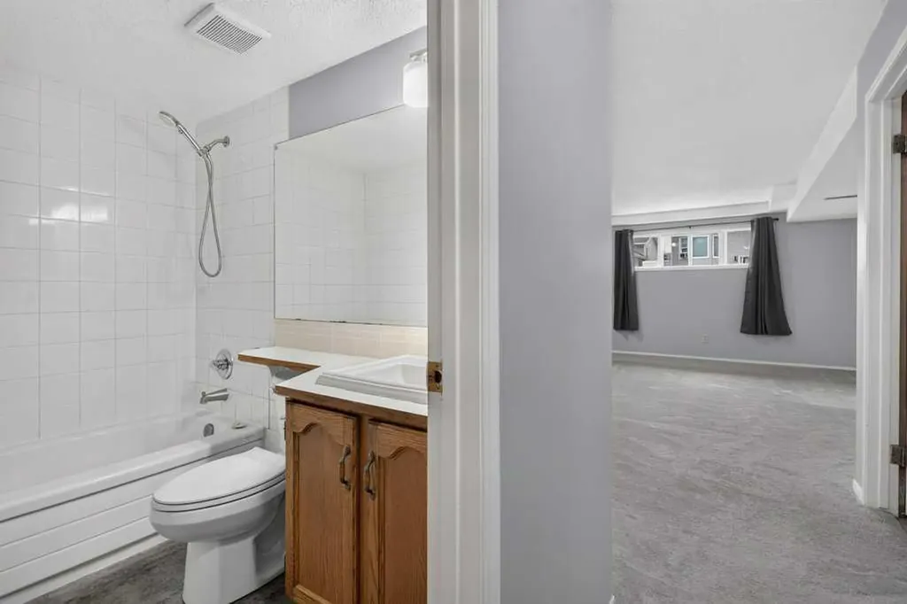 44 Falshire Close NE Calgary AB T3J 3A1