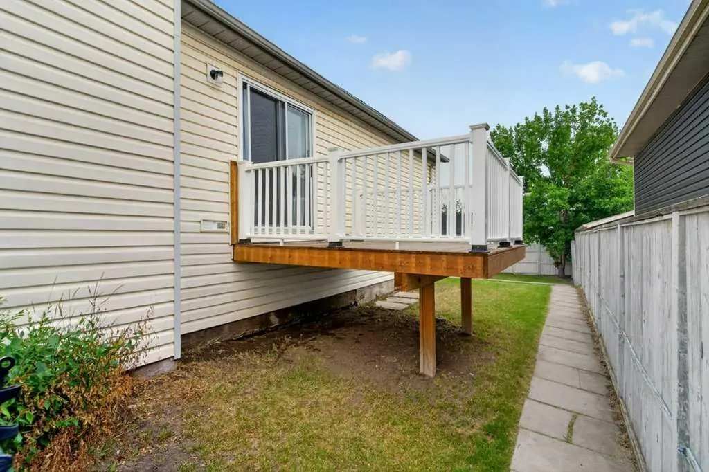 44 Falshire Close NE Calgary AB T3J 3A1