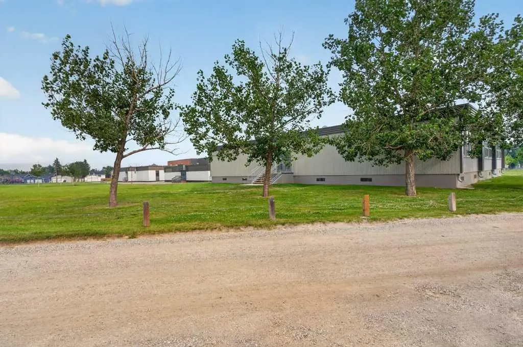 44 Falshire Close NE Calgary AB T3J 3A1