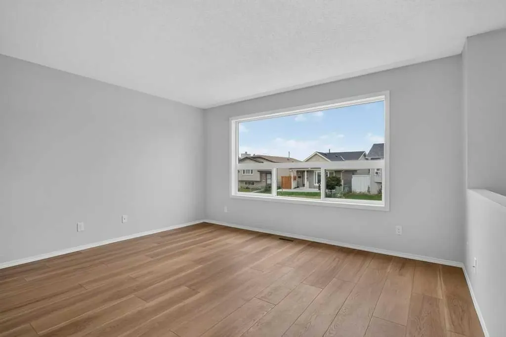 44 Falshire Close NE Calgary AB T3J 3A1