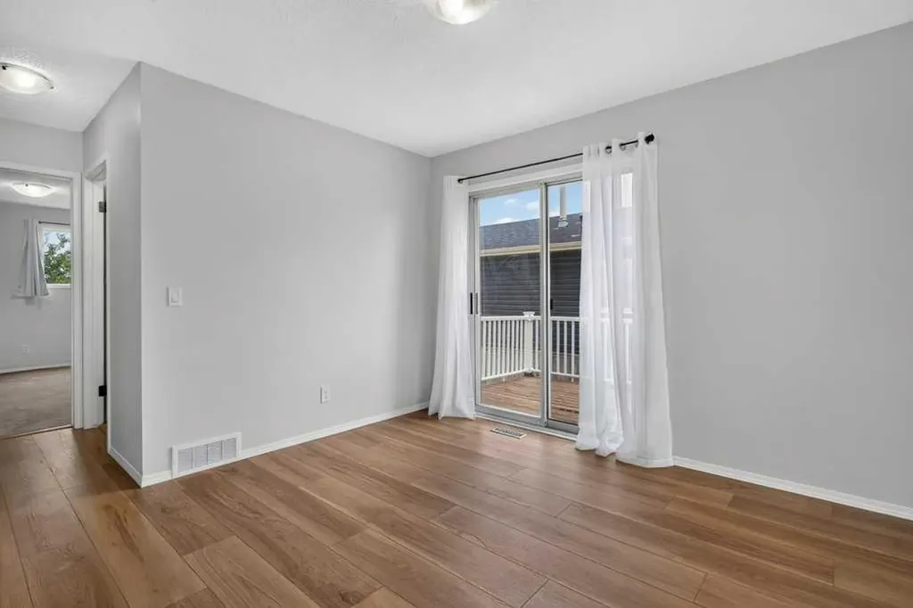 44 Falshire Close NE Calgary AB T3J 3A1