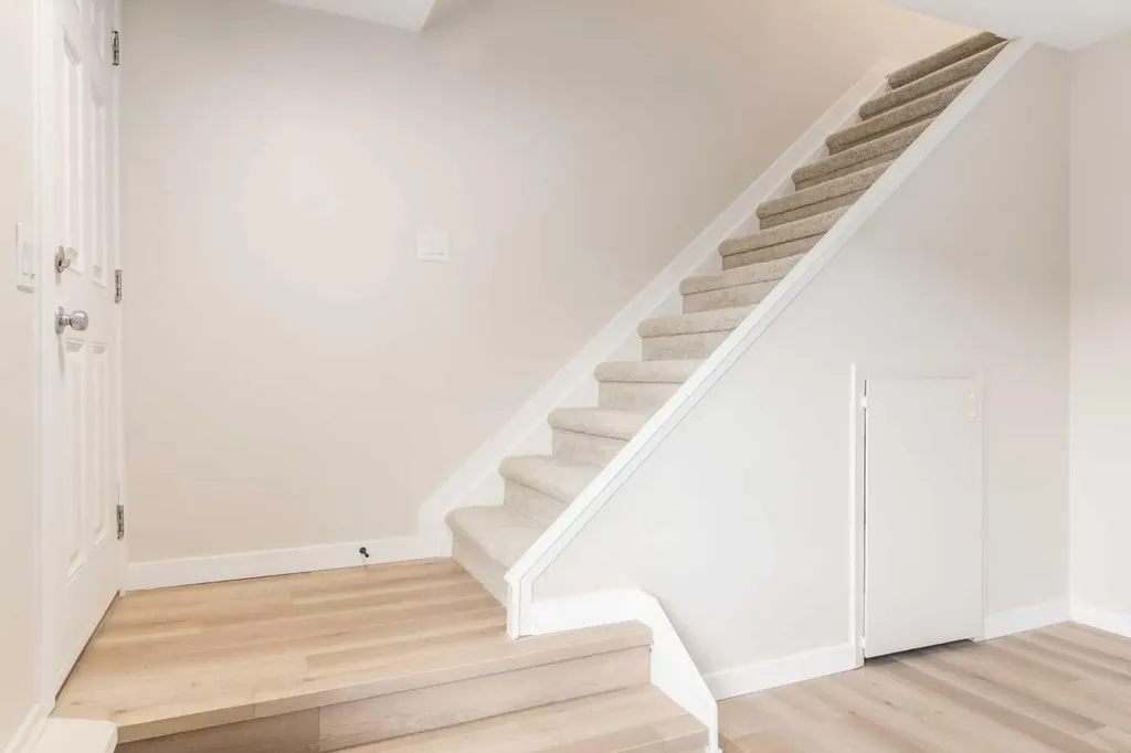 3809 45 Street SW Calgary AB T3B1T3
