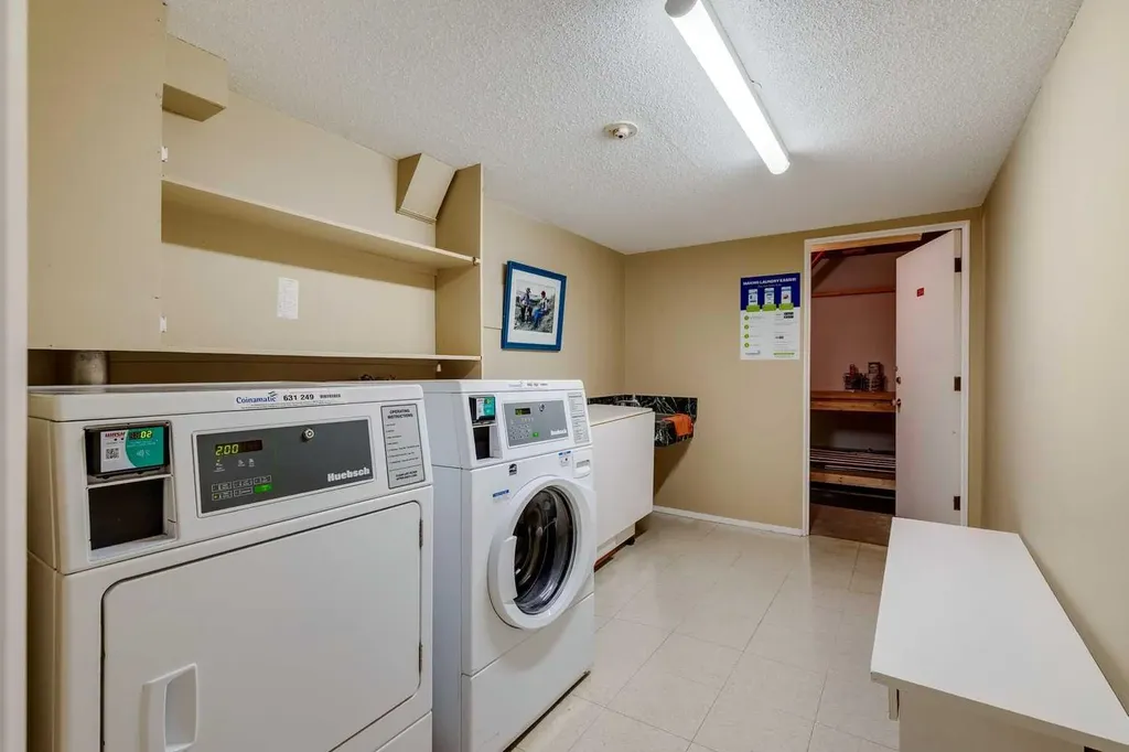 328 Cedar Crescent SW Calgary AB T3C 2Y8