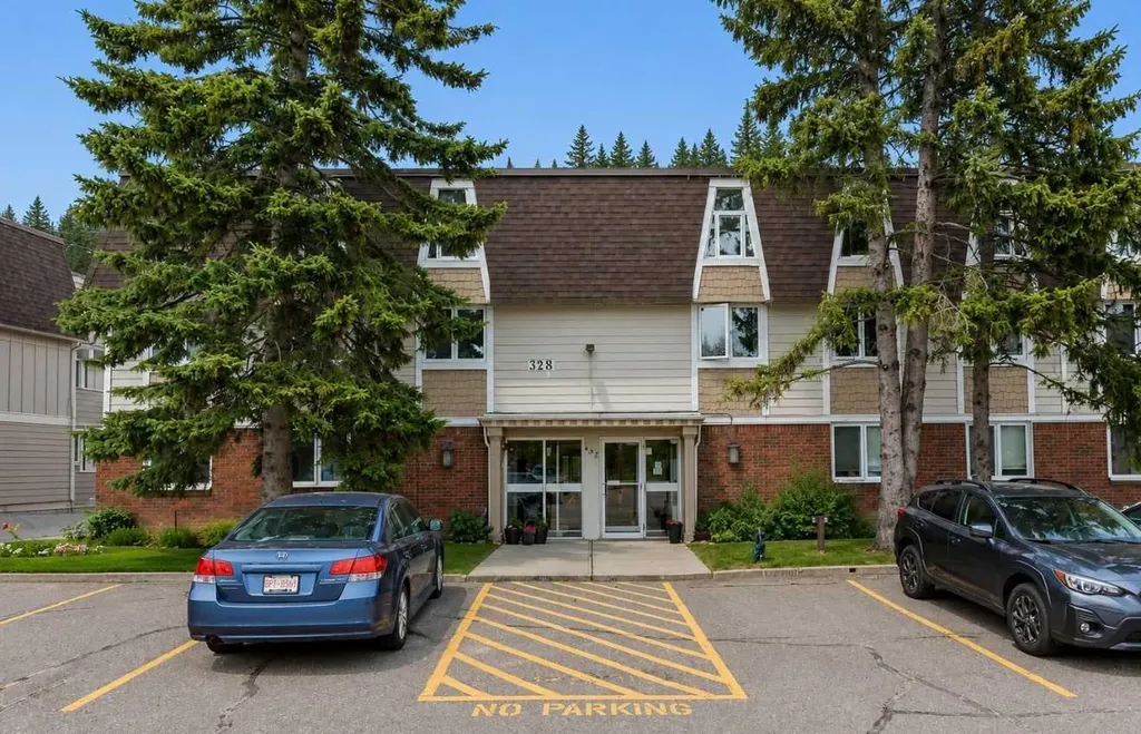 328 Cedar Crescent SW Calgary AB T3C 2Y8