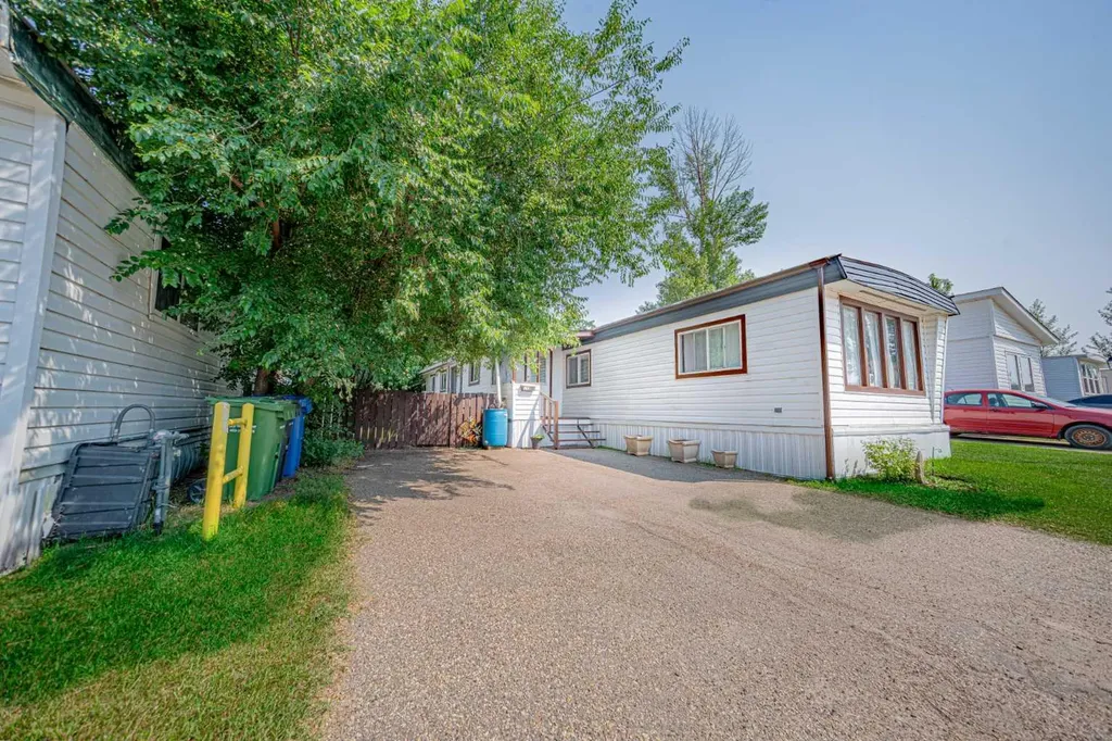 6834 59 Avenue Red Deer AB T4P1C9