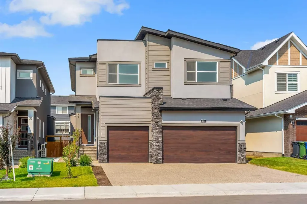 32 Waterford Terrace Chestermere AB T1X 2P6
