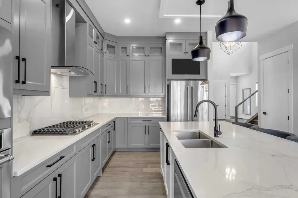 32 Waterford Terrace Chestermere AB T1X 2P6