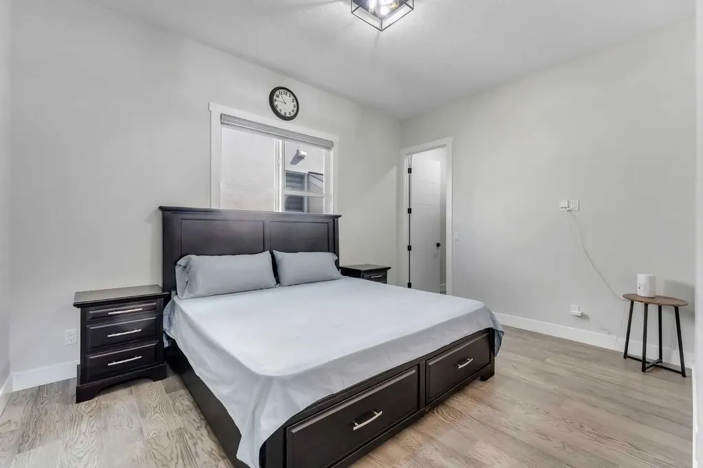 32 Waterford Terrace Chestermere AB T1X 2P6