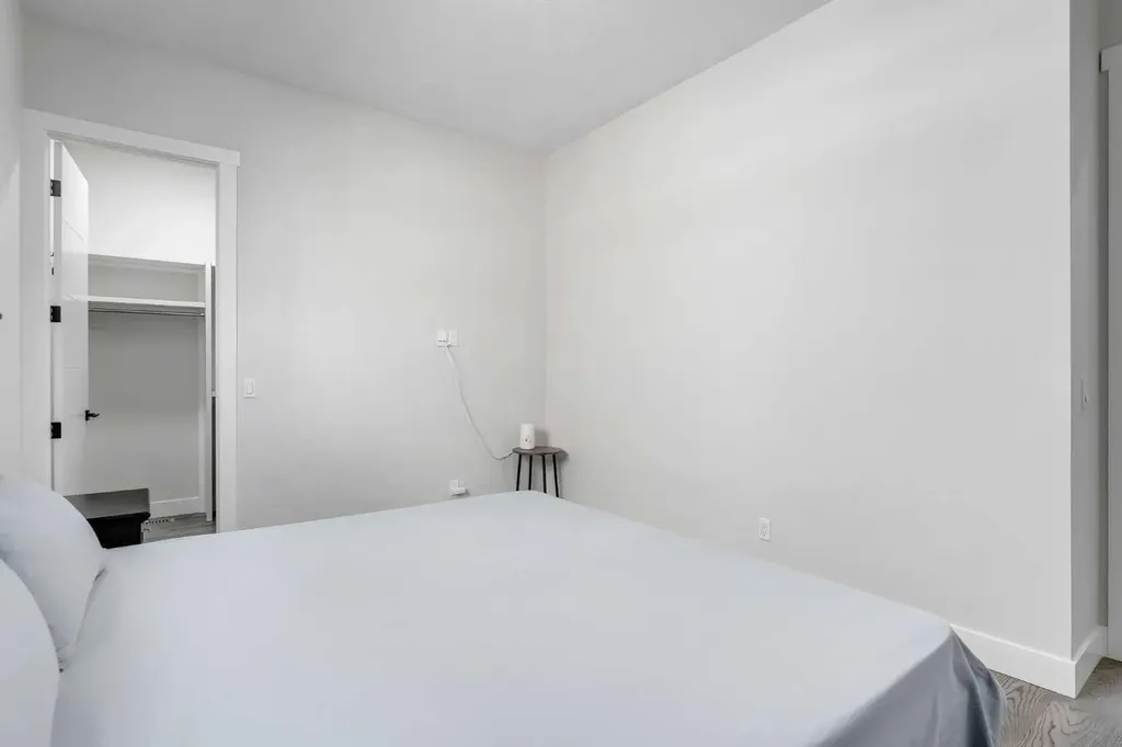 32 Waterford Terrace Chestermere AB T1X 2P6