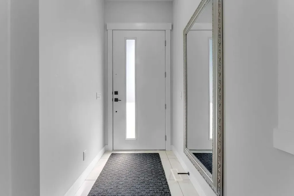 32 Waterford Terrace Chestermere AB T1X 2P6