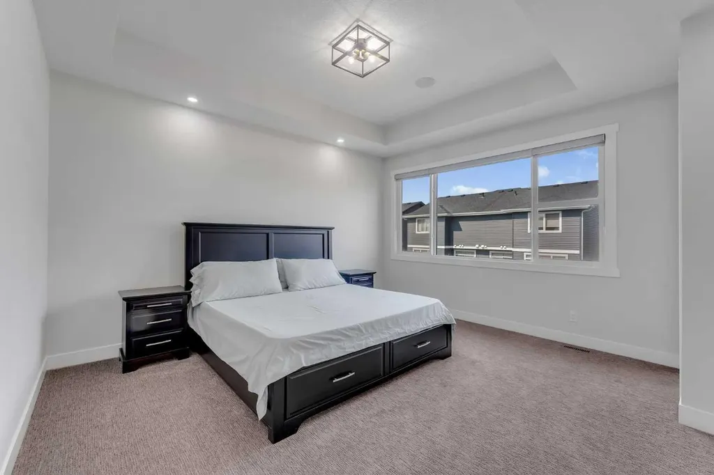 32 Waterford Terrace Chestermere AB T1X 2P6