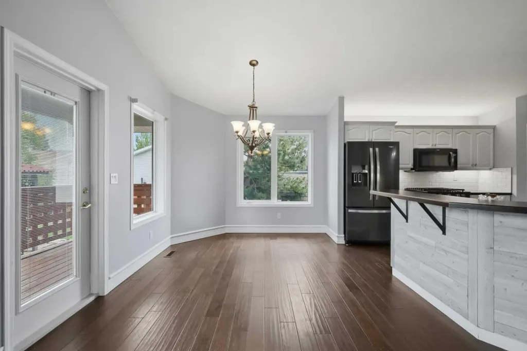 5508 49 Avenue Alix AB T0C 0B0