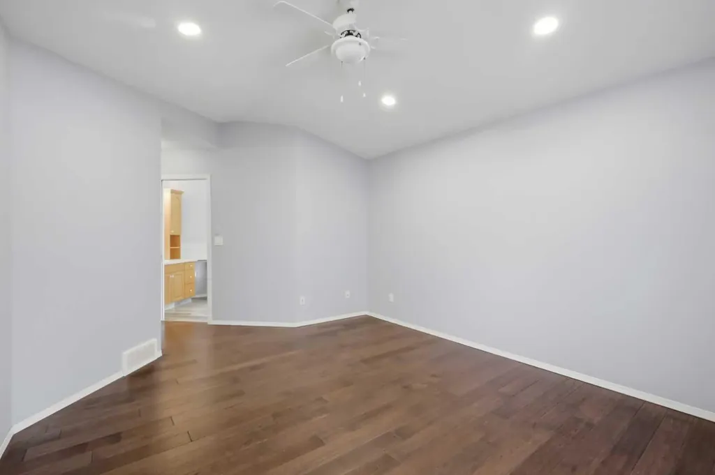 5508 49 Avenue Alix AB T0C 0B0