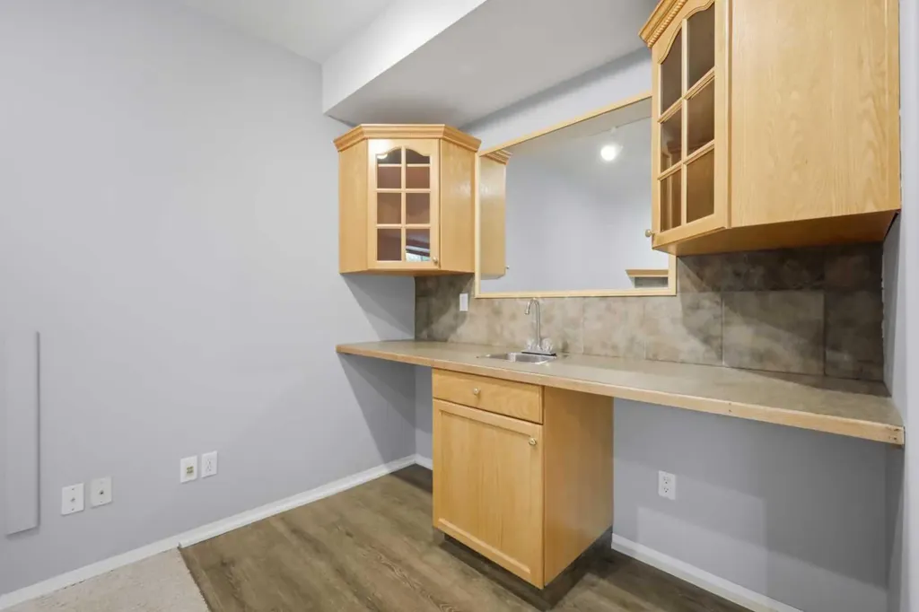 5508 49 Avenue Alix AB T0C 0B0