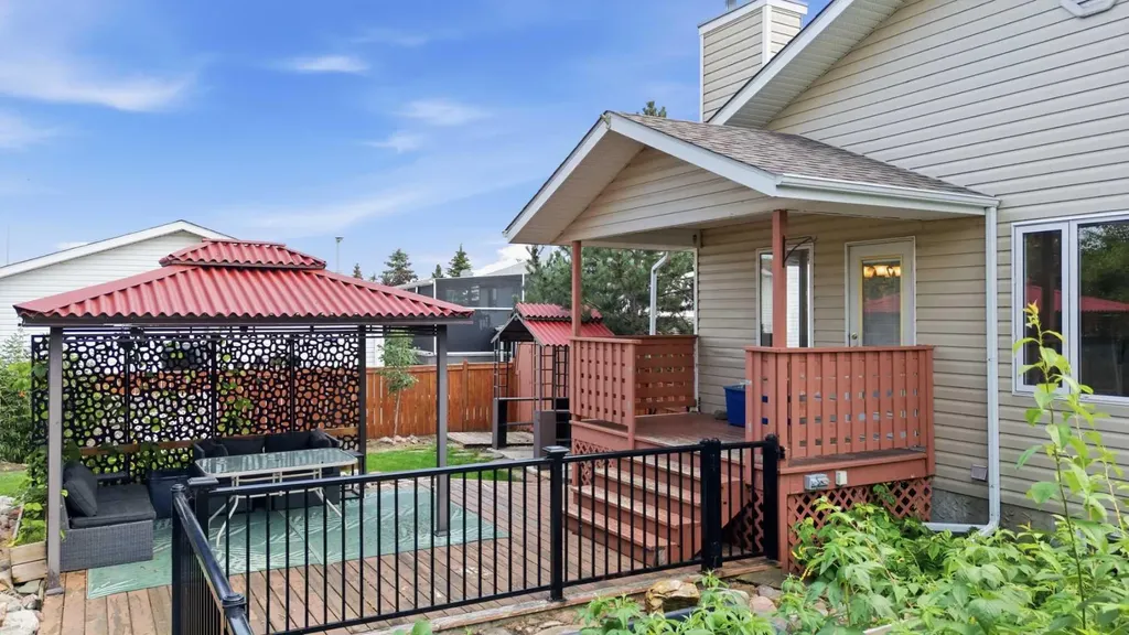 5508 49 Avenue Alix AB T0C 0B0