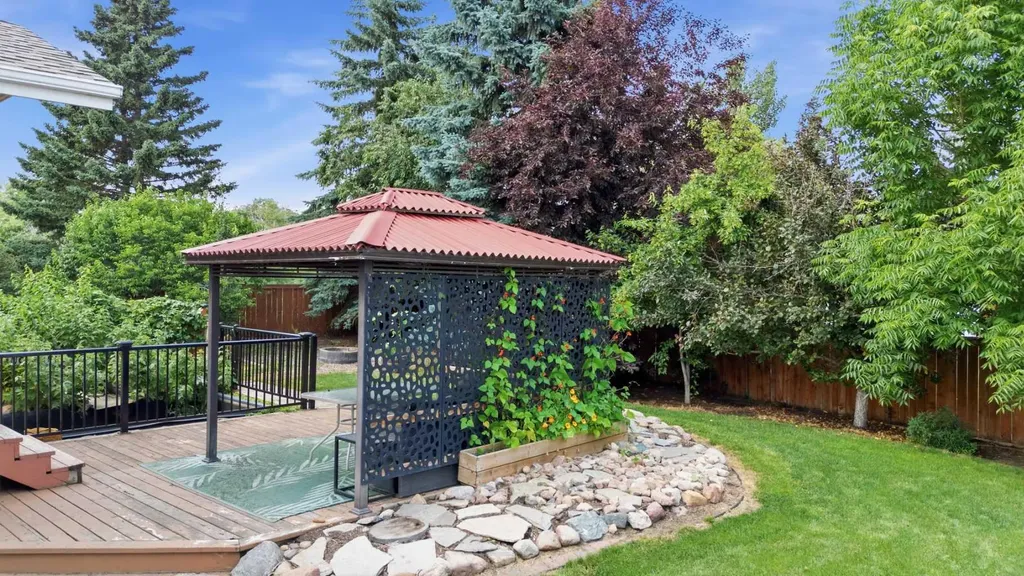 5508 49 Avenue Alix AB T0C 0B0