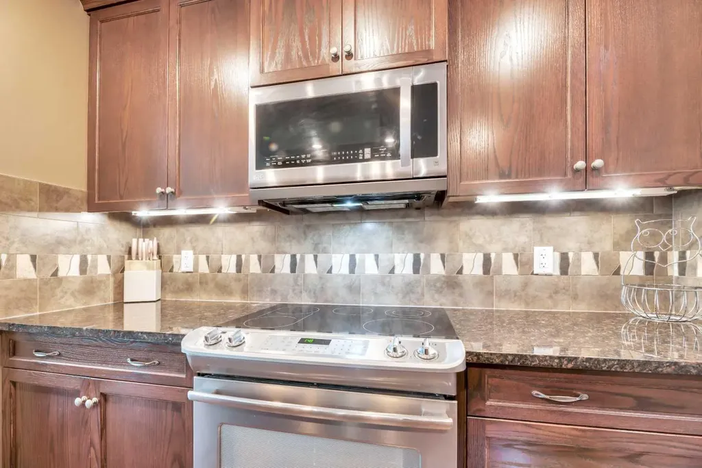 331 Mahogany Court SE Calgary AB T3M 0T5