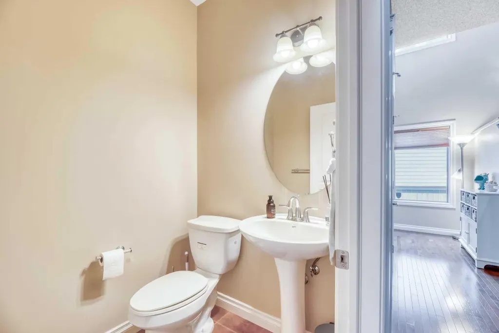 331 Mahogany Court SE Calgary AB T3M 0T5