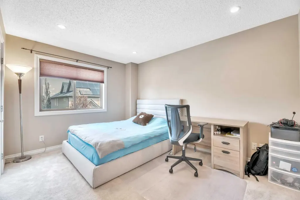 331 Mahogany Court SE Calgary AB T3M 0T5