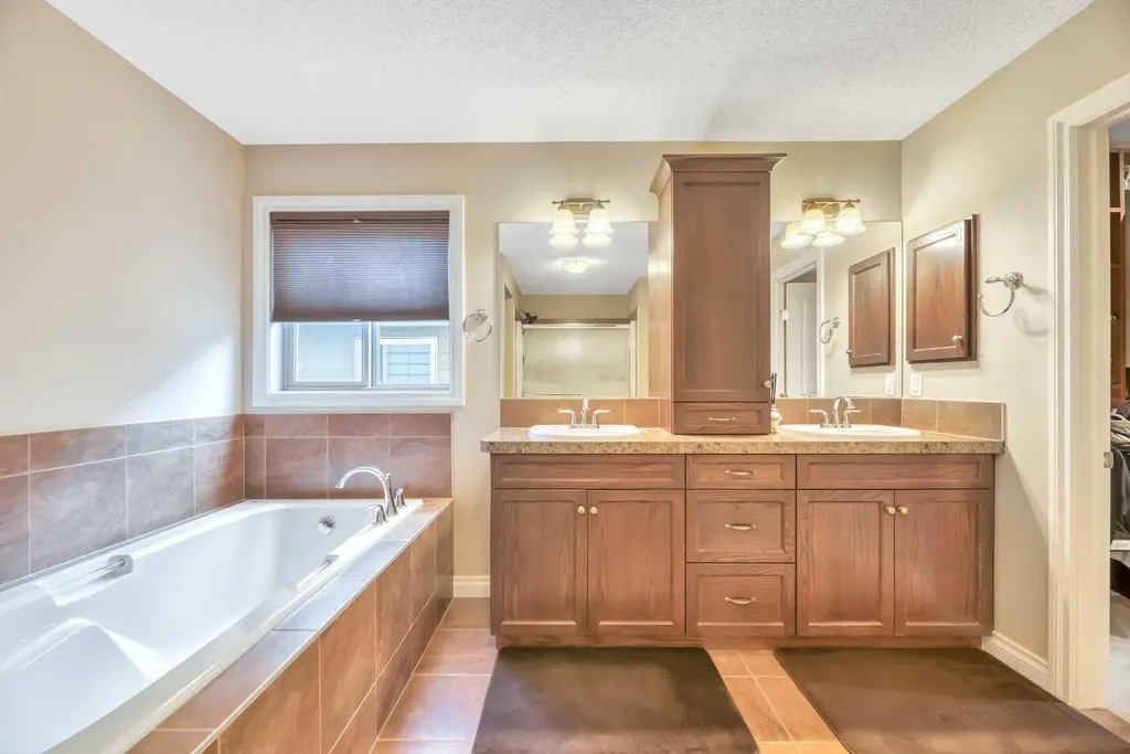 331 Mahogany Court SE Calgary AB T3M 0T5