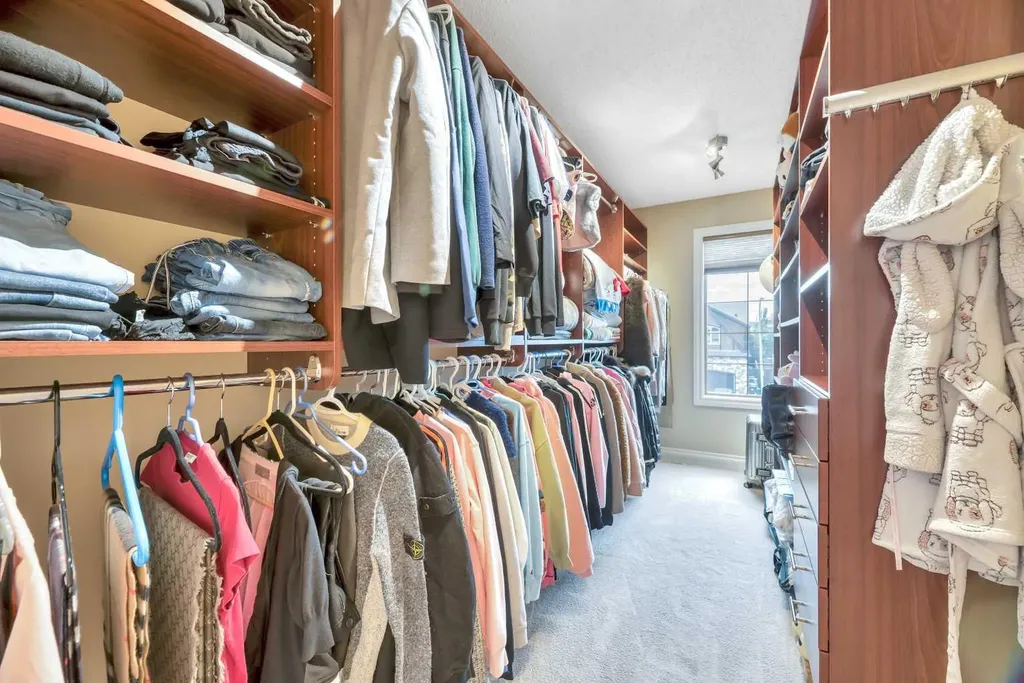 331 Mahogany Court SE Calgary AB T3M 0T5