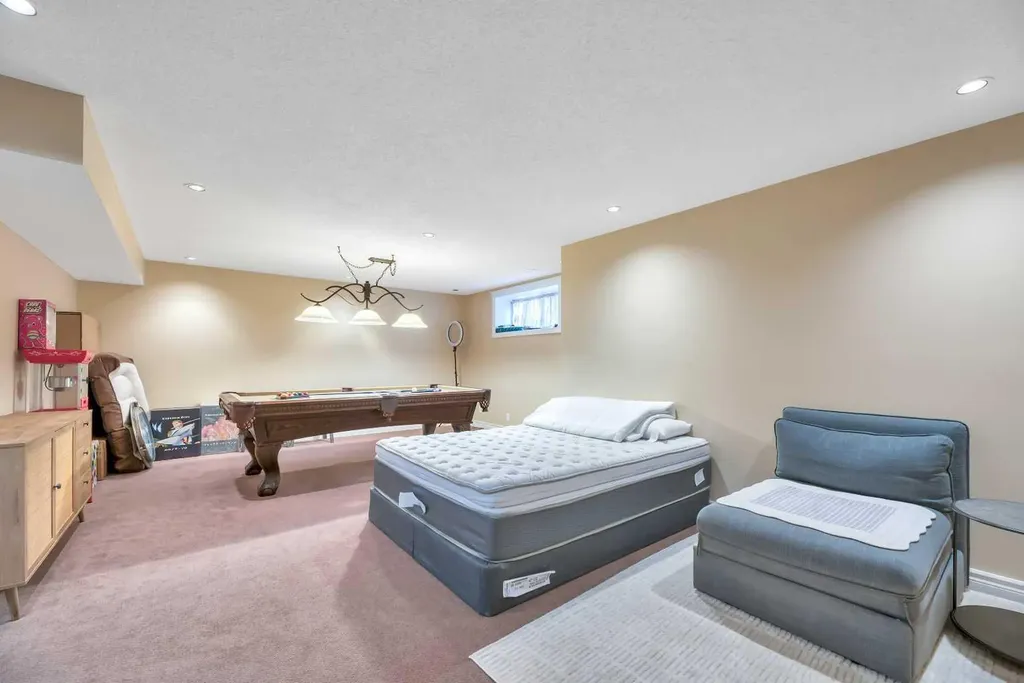 331 Mahogany Court SE Calgary AB T3M 0T5