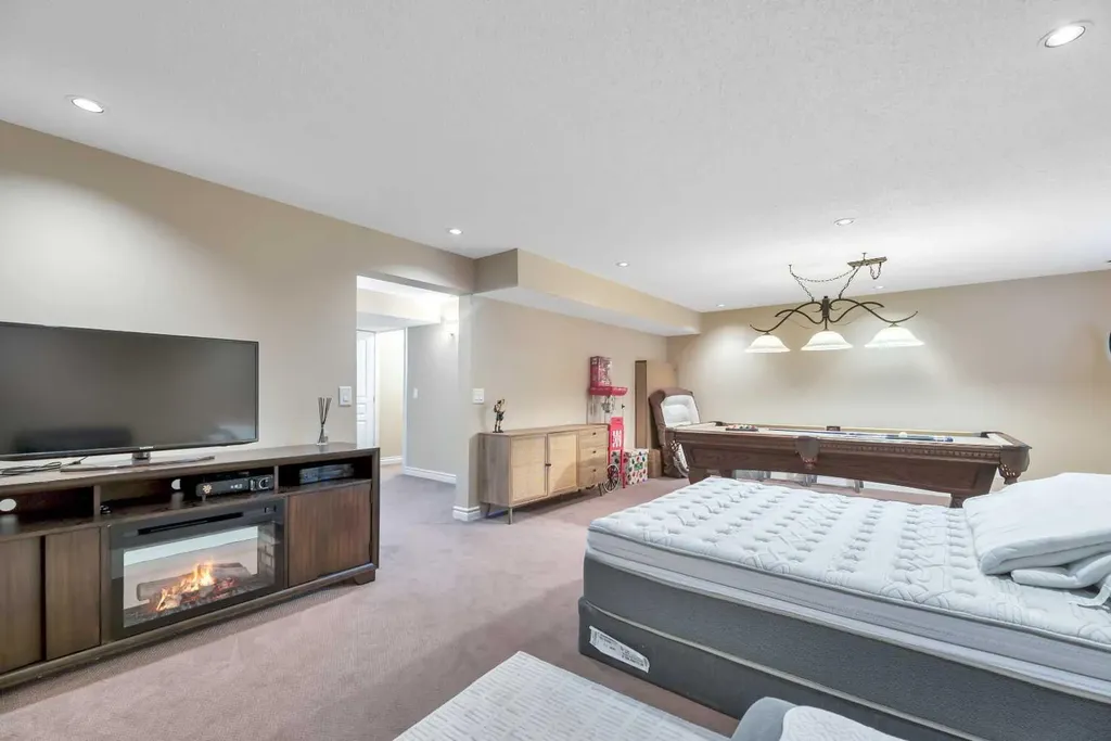 331 Mahogany Court SE Calgary AB T3M 0T5