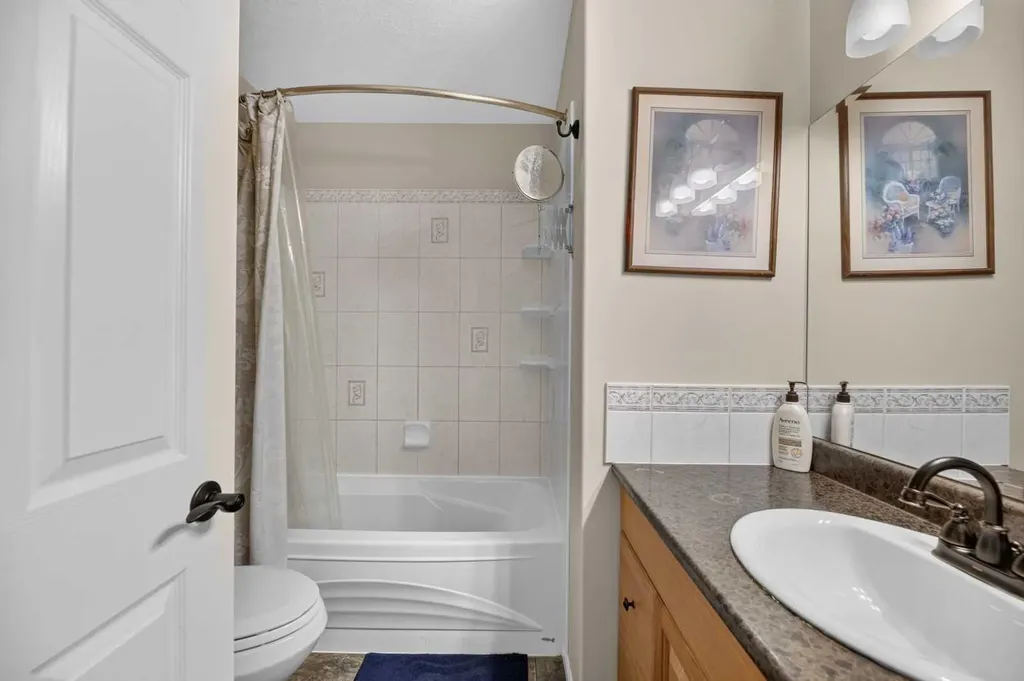 41 Deer Coulee Drive Didsbury AB T0M0W0