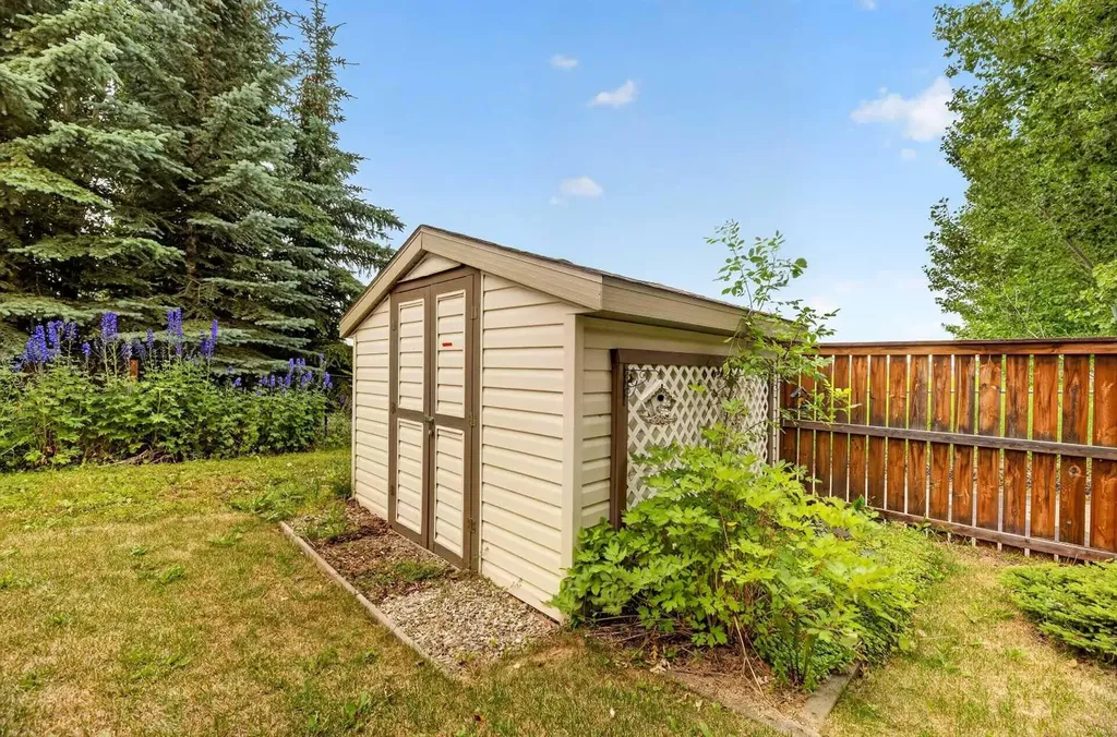 41 Deer Coulee Drive Didsbury AB T0M0W0