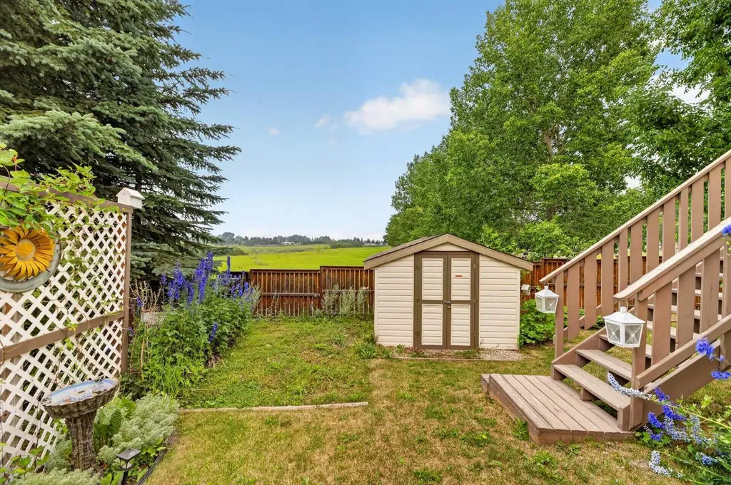 41 Deer Coulee Drive Didsbury AB T0M0W0