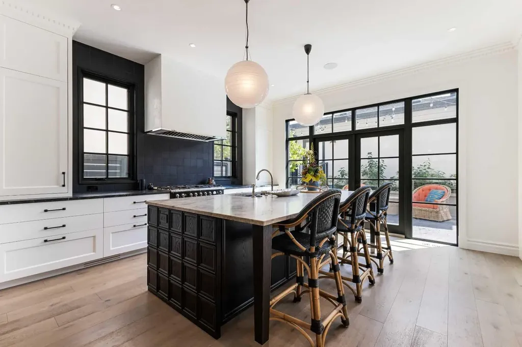 82 Valour Circle SW Calgary AB T3E 7B6