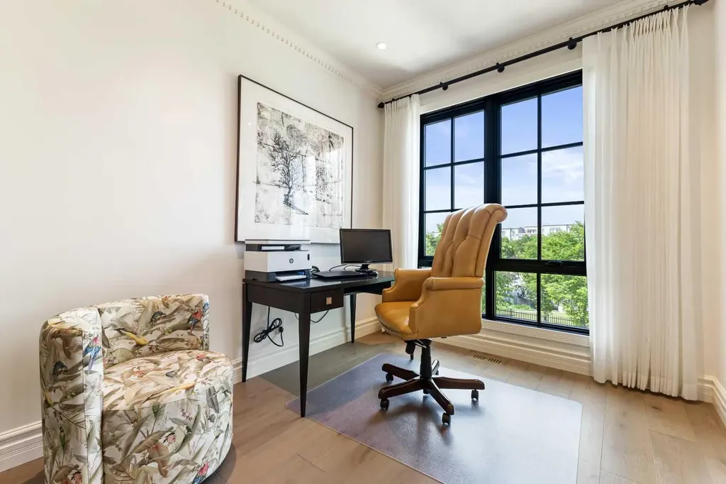 82 Valour Circle SW Calgary AB T3E 7B6