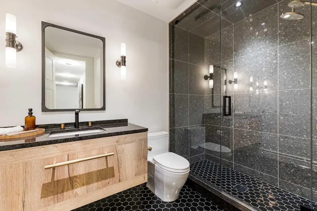 82 Valour Circle SW Calgary AB T3E 7B6
