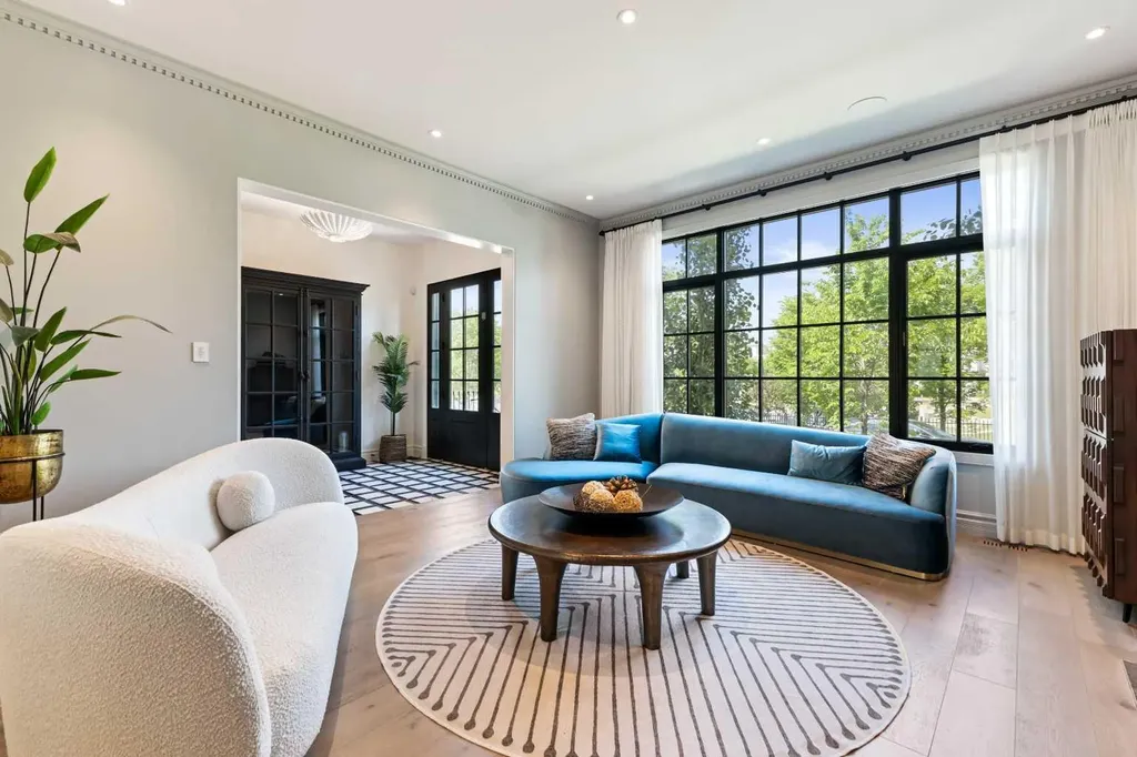 82 Valour Circle SW Calgary AB T3E 7B6