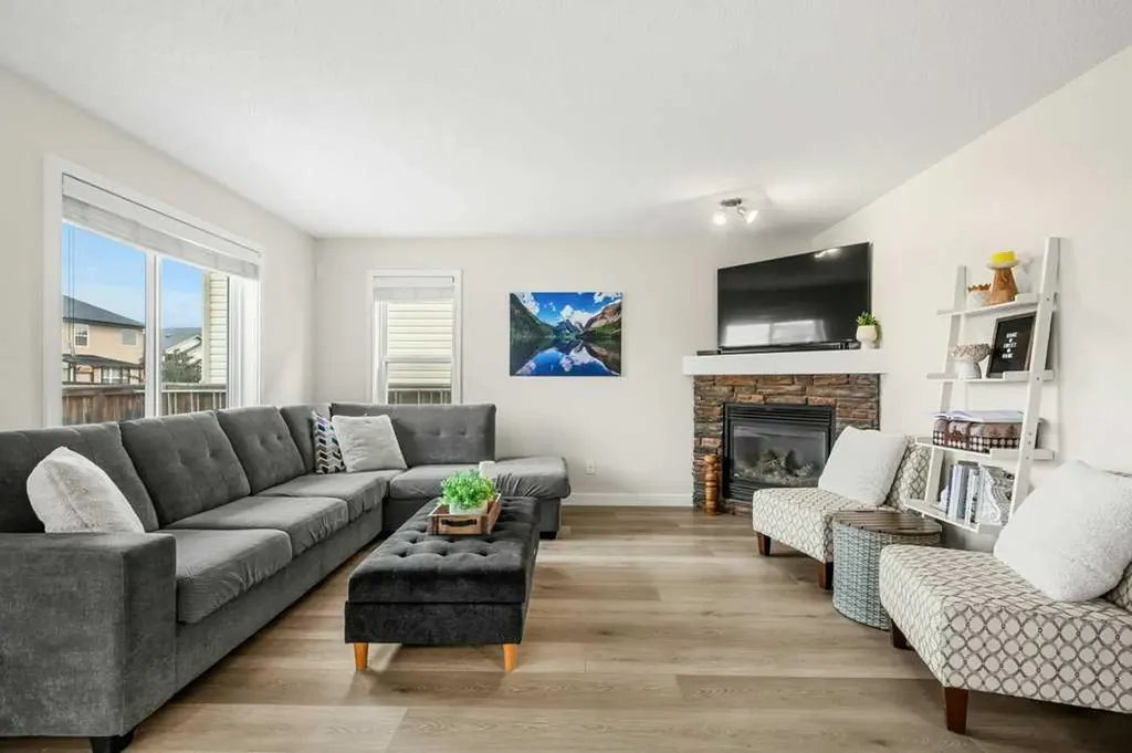 13061 Coventry Hills Way NE Calgary AB T3K 0J6