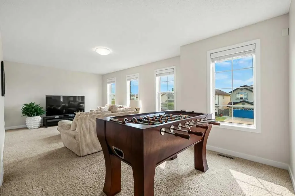 13061 Coventry Hills Way NE Calgary AB T3K 0J6