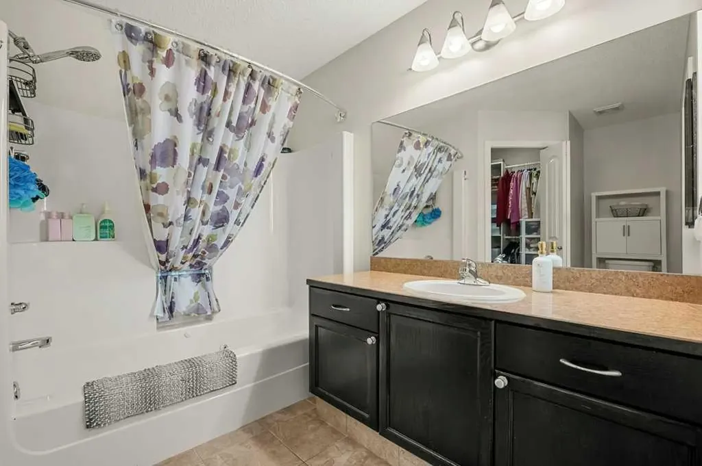 13061 Coventry Hills Way NE Calgary AB T3K 0J6