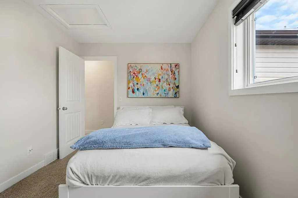 13061 Coventry Hills Way NE Calgary AB T3K 0J6