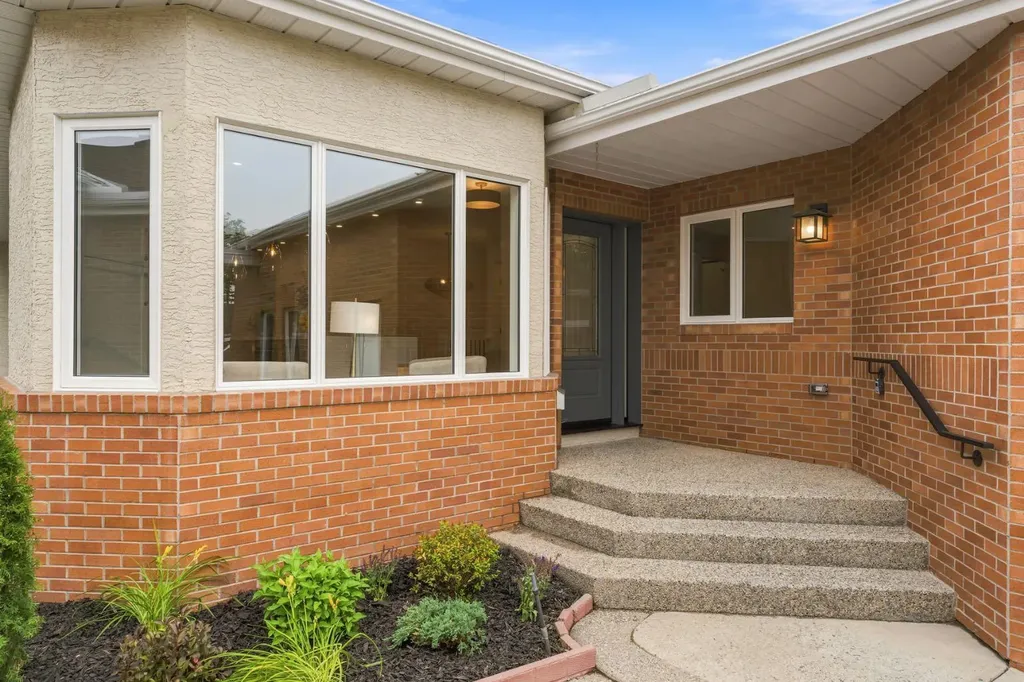 12 Prominence Point SW Calgary AB T3H 3E8