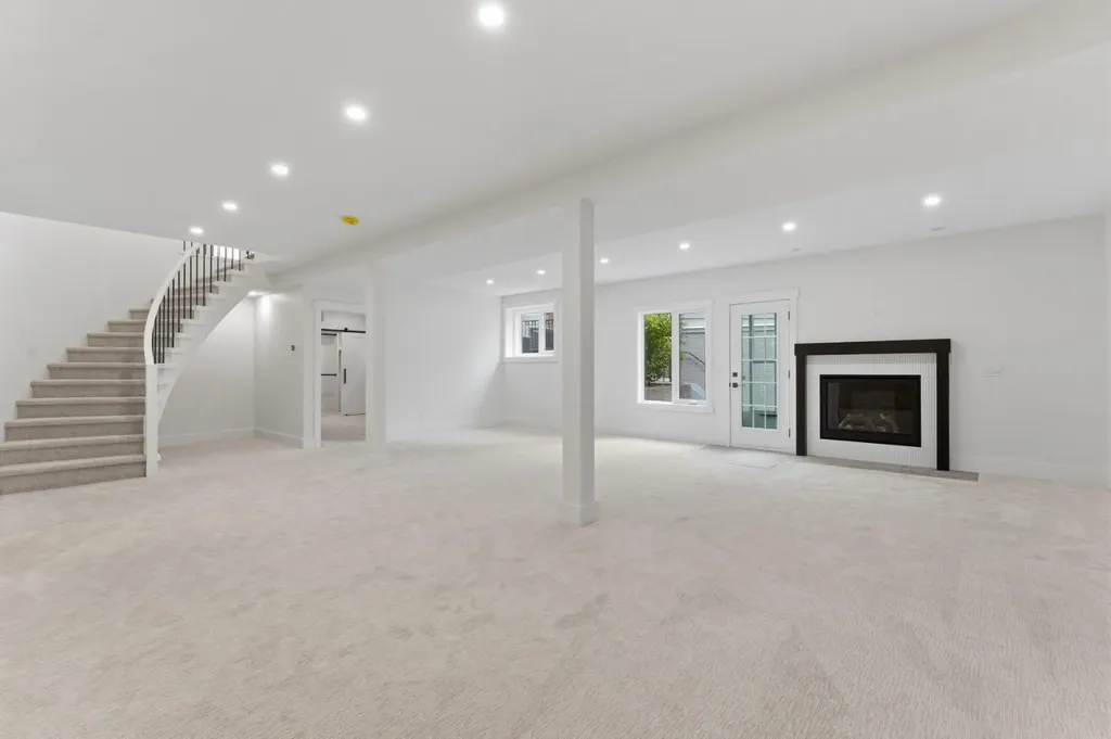 12 Prominence Point SW Calgary AB T3H 3E8