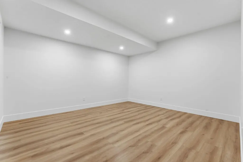 12 Prominence Point SW Calgary AB T3H 3E8
