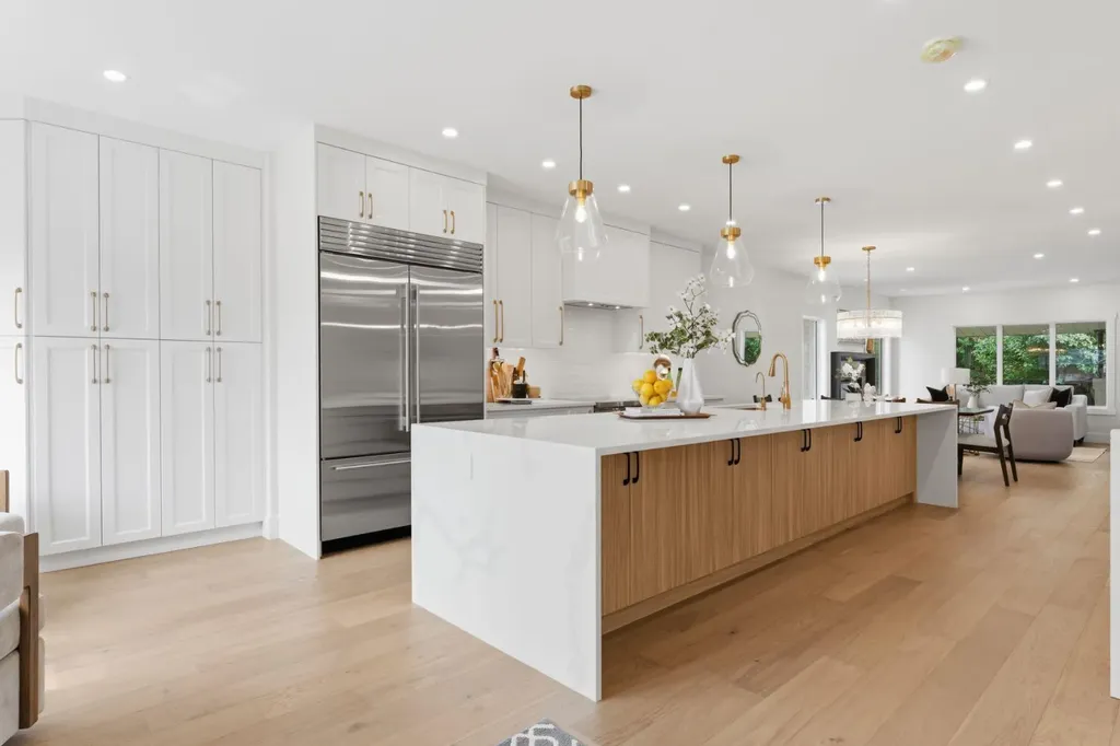 12 Prominence Point SW Calgary AB T3H 3E8