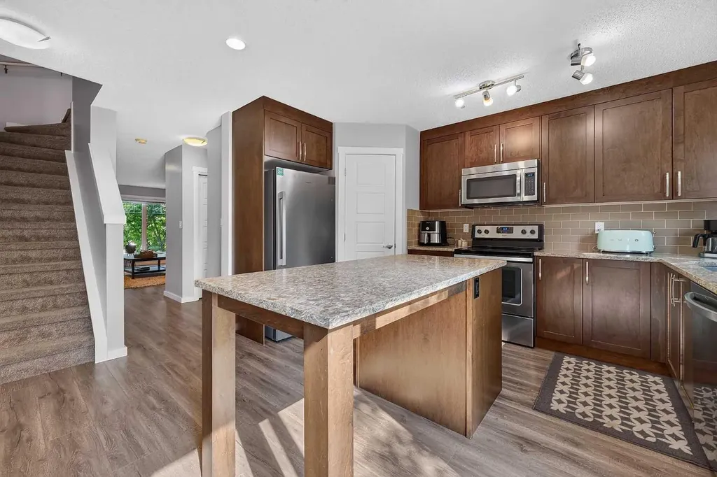 2400 Ravenswood View SE Airdrie AB T4A 0V7
