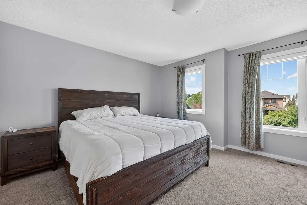 2400 Ravenswood View SE Airdrie AB T4A 0V7