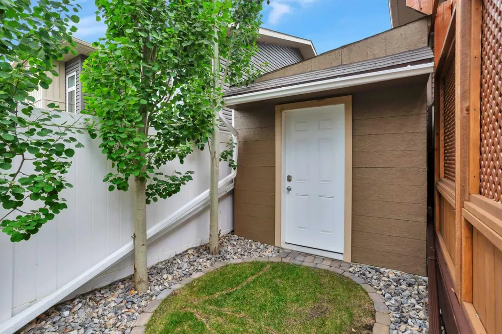 74 Lazaro Close Red Deer AB T4R 0R8