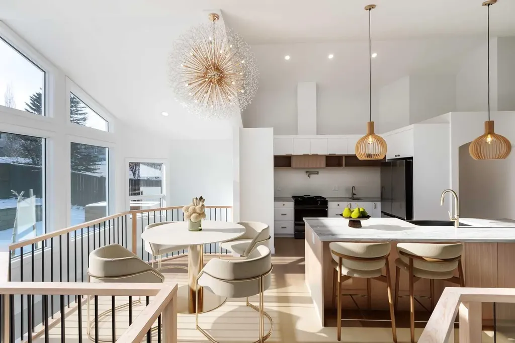58 Edgevalley Close NW Calgary AB T3A 5E4